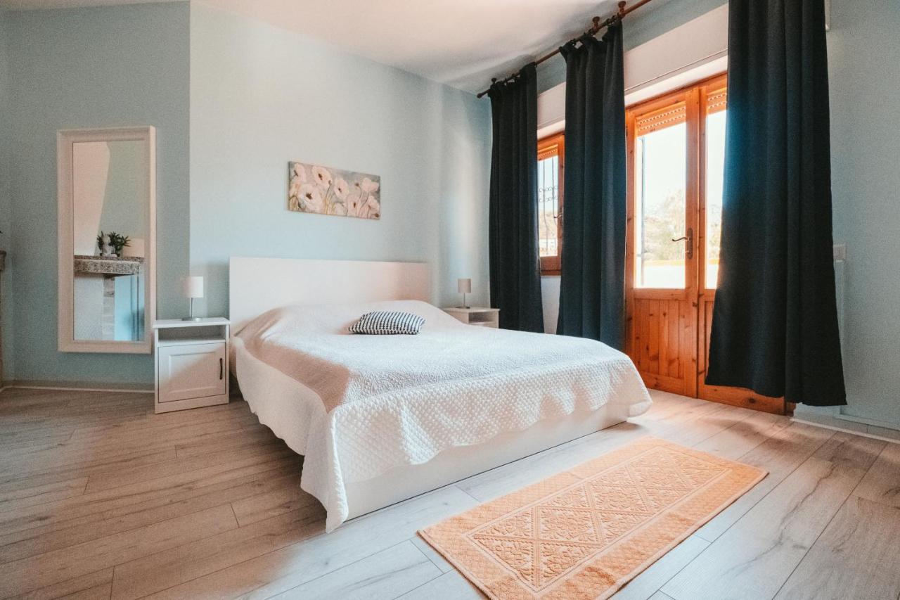 Villa Bella Salmagi - Surya Sardinia Holidays & Yoga Capitana Luaran gambar