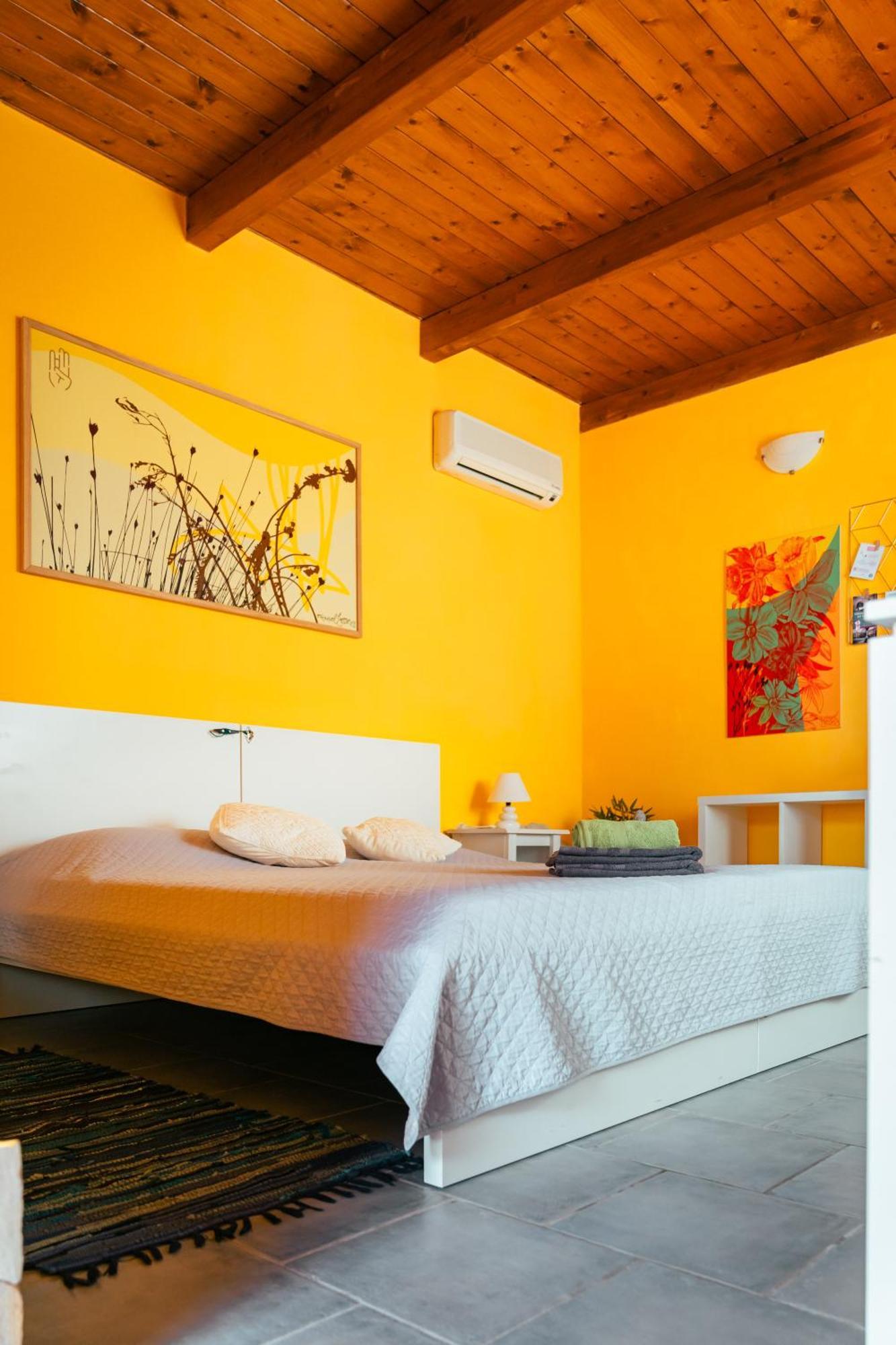 Villa Bella Salmagi - Surya Sardinia Holidays & Yoga Capitana Luaran gambar