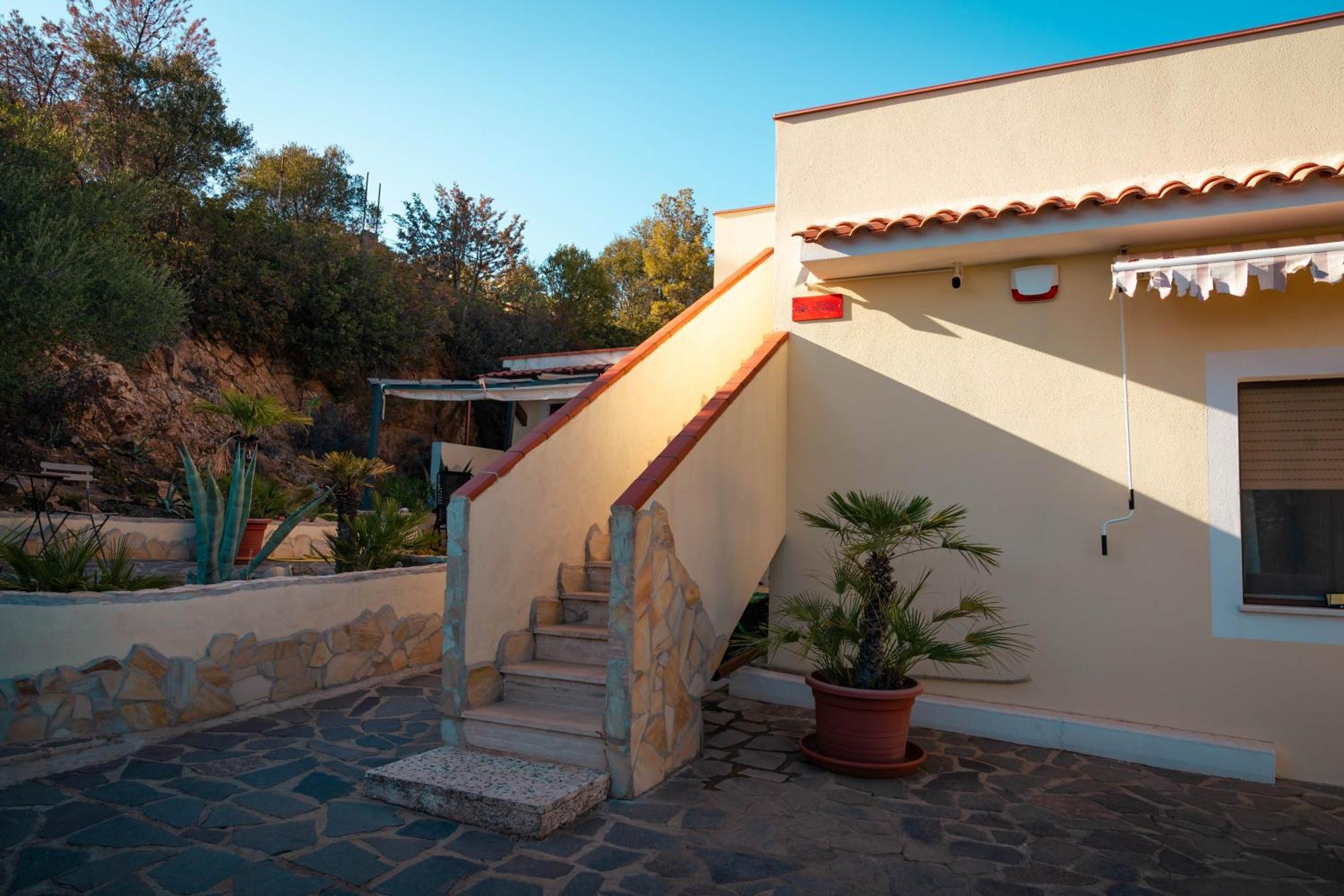 Villa Bella Salmagi - Surya Sardinia Holidays & Yoga Capitana Luaran gambar